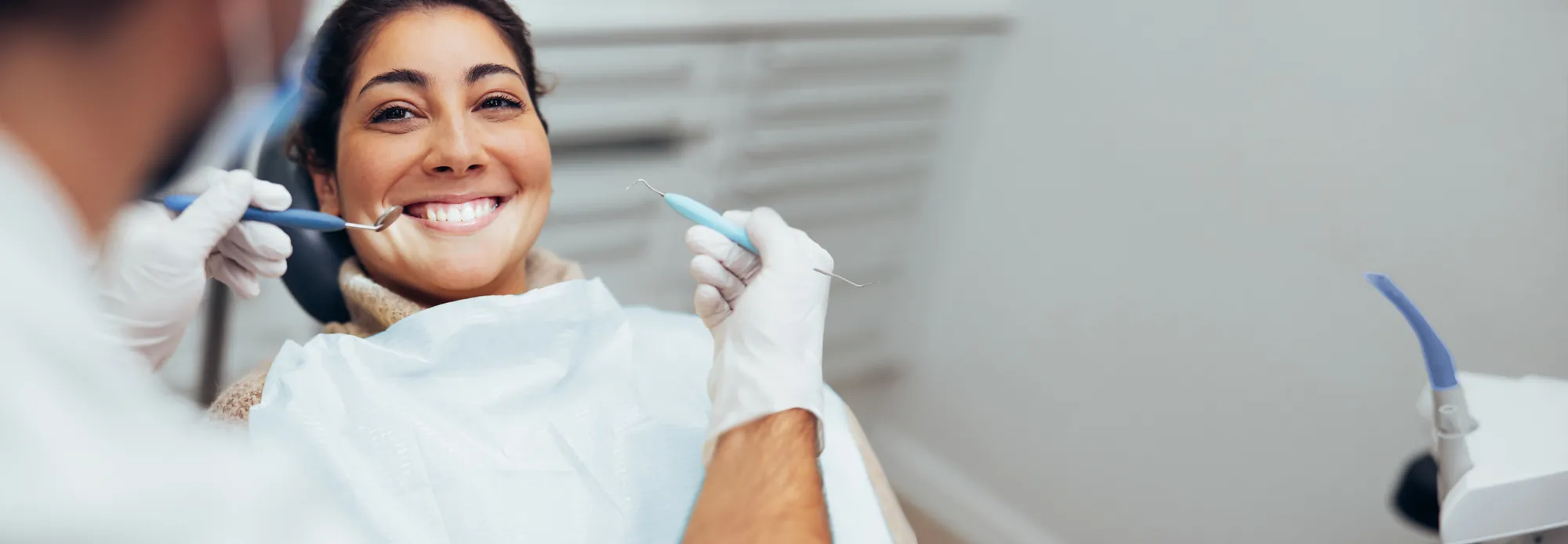 Igiene e sbiancamento presso lo studio Caviggioli